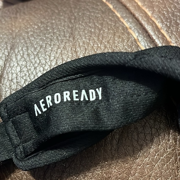 Adidas’s visor - Picture 6 of 6